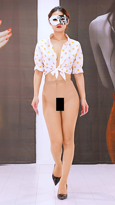 日月俱乐部 小圈子内部 雯雯衬衫丝袜秀 2V/1.52G